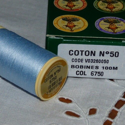 Coton n50 col 6750 fil à coudre au chinois
