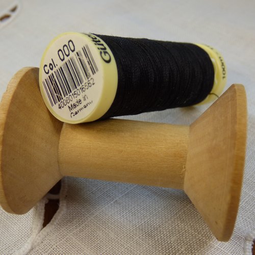 Fil à coudre gutermann col 000 en 100m