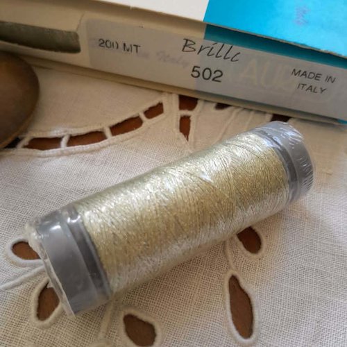 Aurifil brillo  ref 502