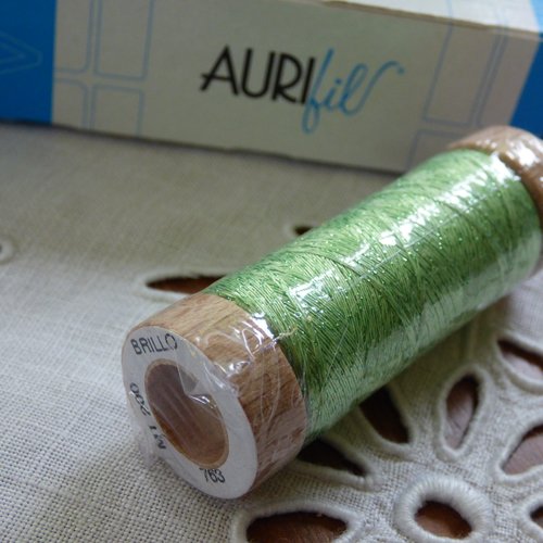 Aurifil brillo ref 763