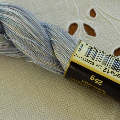 Dmc coton perlé n°12 col 4010
