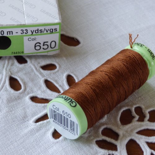 Gutermann m1003 col 650 en 30m