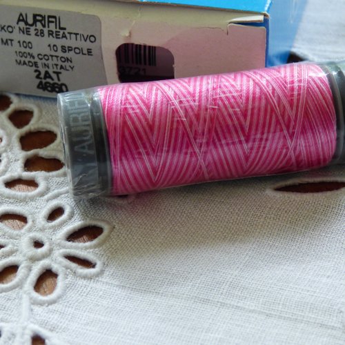 Aurifil vivace 28 ref 4660