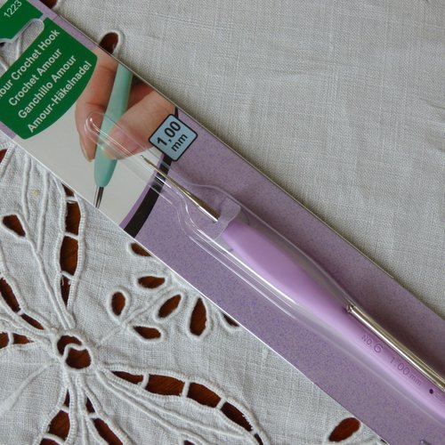 Crochet "amour" de chez clover taille 1mm