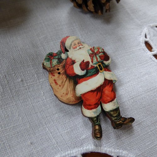 Bouton en bois père noël et sa hotte