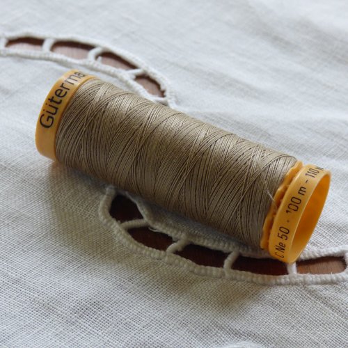 Gutermann coton col 1015 en 100m
