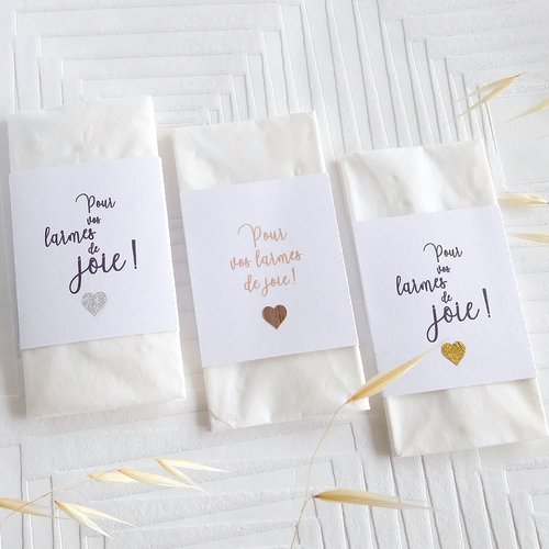 Etuis mouchoirs larmes de joie avec cœur : différents modèles - pochette mouchoir cérémonie larmes de joie / lot de 10
