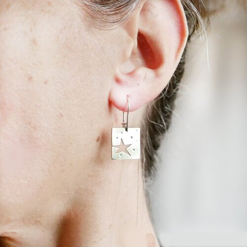 Boucles d'oreilles carrées etoile pendantes en argent 925/1000 légères avec crochet