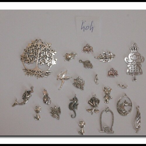 LOT de 10 ou 20 Pendentifs Breloques Femme Sirène 20mm x 7mm Métal argenté