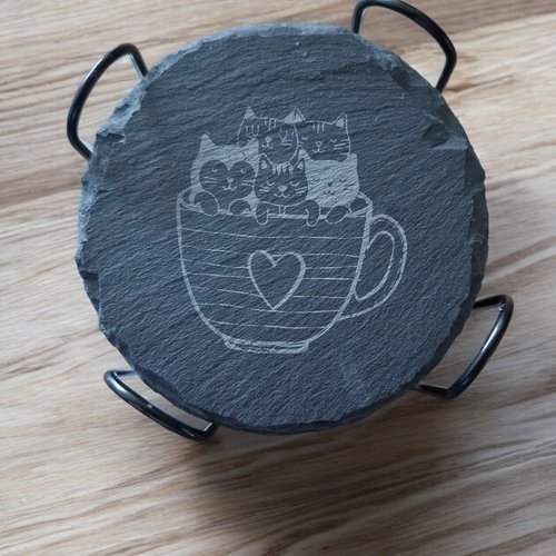 Sous-verres en ardoise gravés motif chats – élégance naturelle et pratique pour votre table !