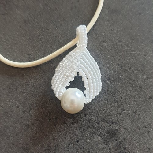 Collier pearl