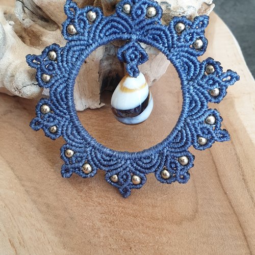 Collier soleil bleu