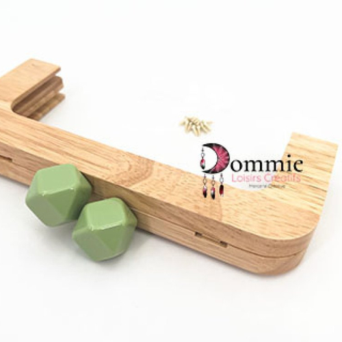 Fermoir clic clac en bois wood prisma pour sac , col vert emeraude