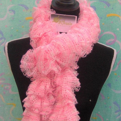Echarpe foulard de couleur rose dégradé