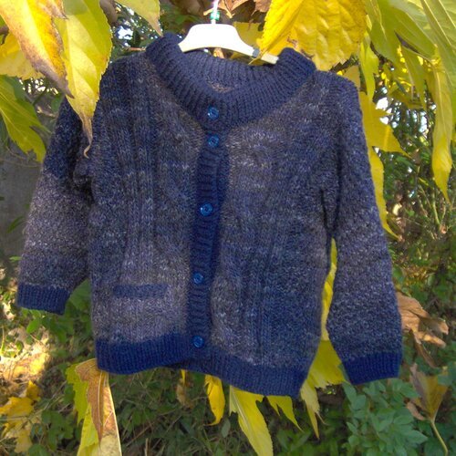 Veste, gilet en laine tricote main pour garcon 5/6 ans