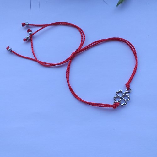 Bracelet d'amitié cordon en nylon rouge, porte-bonheur pour homme, femme, motif trèfle à 4 feuilles en acier inoxydable argent.