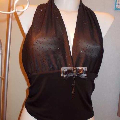 Top en jersey noir extensible dos nu ,taille 38.