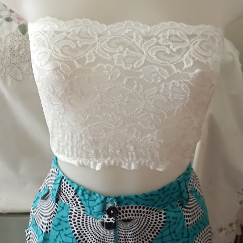 Bandeau en dentelle blanche