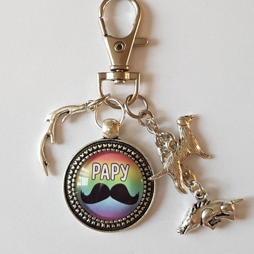 Porte-clef papy moto moustache chasseur sanglier chien de chasse trophée bois cerf idée cadeau grand père anniversaire fête des papys