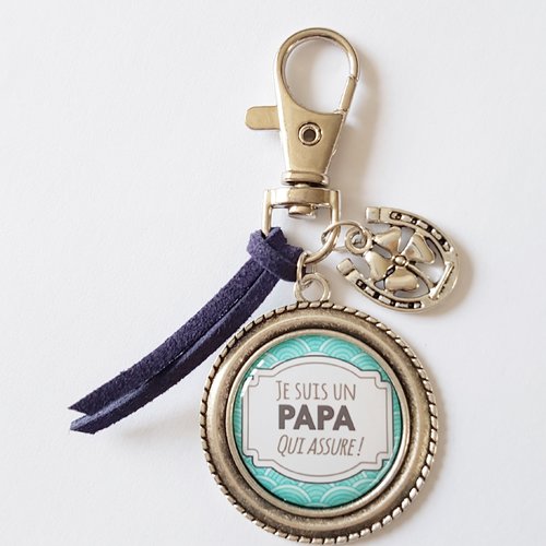 Porte-clef papa qui assure trèfle bleu idée cadeau papa anniversaire fête des pères 