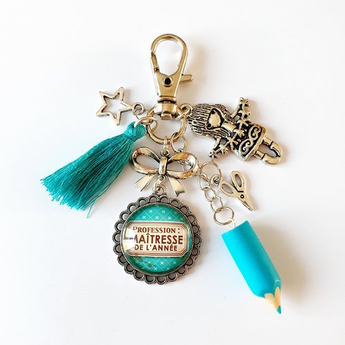 Porte-clef maîtresse de l'année pompon et breloque fillette bleu vert idée cadeau fin d'année scolaire 
