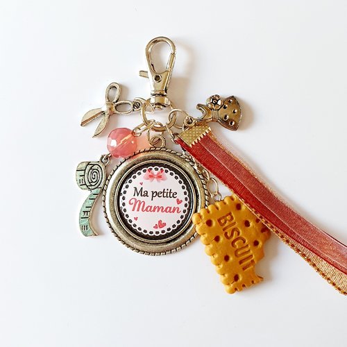 Porte clés maman rose couture couturière fimo biscuit idée cadeau anniversaire noël fêtes des mères