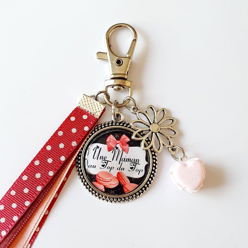 Porte-clef maman au top macaron fimo fleur ruban rouge rose- idée cadeau noël fête des mères anniversaire