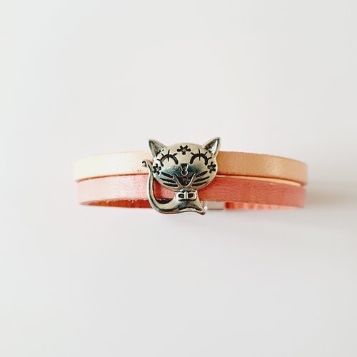 Bracelet enfant chat en cuir rose - fermoir aimanté - mesure personnalisable