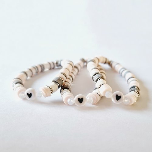Trio mere / fille bracelets coeurs heishi rose pâle blanc elastique - idée cadeau fête des mères anniversaire maman enfant