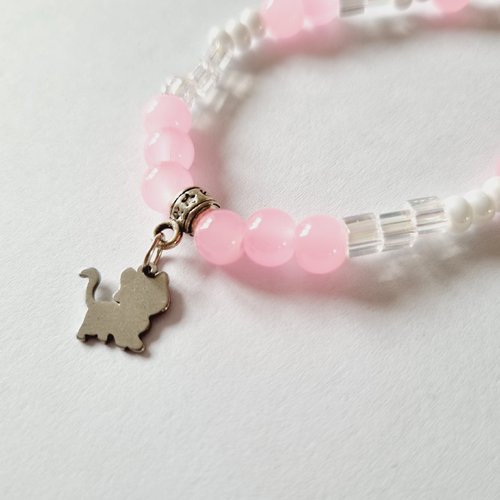 Collier enfant chat rose blanc et transparent perles élastique idée cadeau anniversaire fille noël fêtes