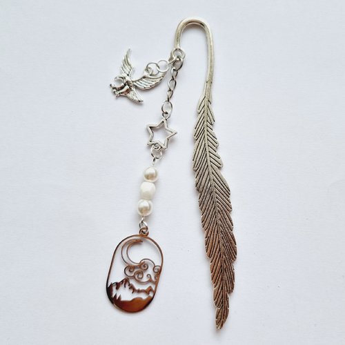 Marque-page lune montagne aigle blanc argenté et perles idée cadeau lectrice