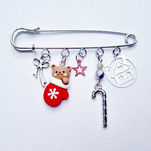 Broche de noël ours tons rouge blanc et argenté