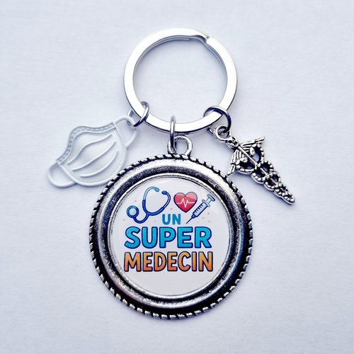 Porte clés super médecin caducée et masque idée cadeau remerciements patient