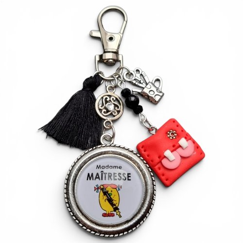 Porte clés madame maîtresse breloque cartable fimo rouge pompon noir idée cadeau fin d'année remerciements