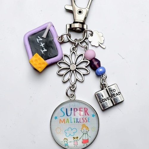 Porte clefs super maîtresse fleur breloque ardoise fimo violet bleu idée cadeau fin d'année remerciements