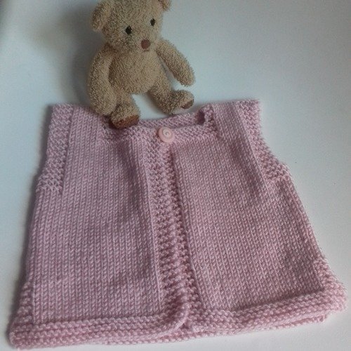 Gilet  bébé en laine toute douce  bapteme 