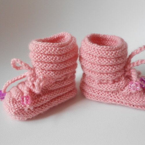 Chaussons bottines en laine couleur rose 