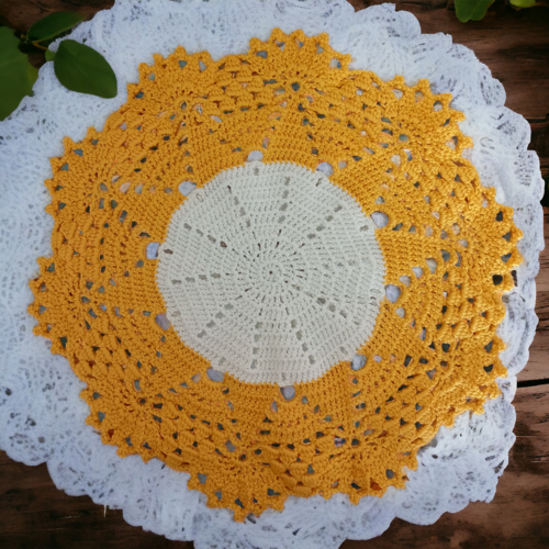 Napperon au crochet de 35 cm fait main