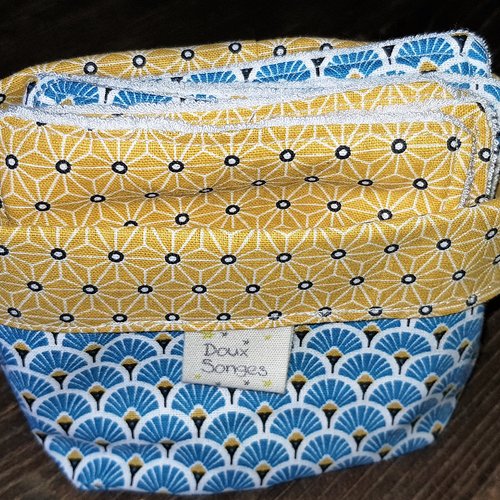 Lingettes lavables bleu et jaune et panier de rangement microfibre de bambou pour bébé ou démaquillage