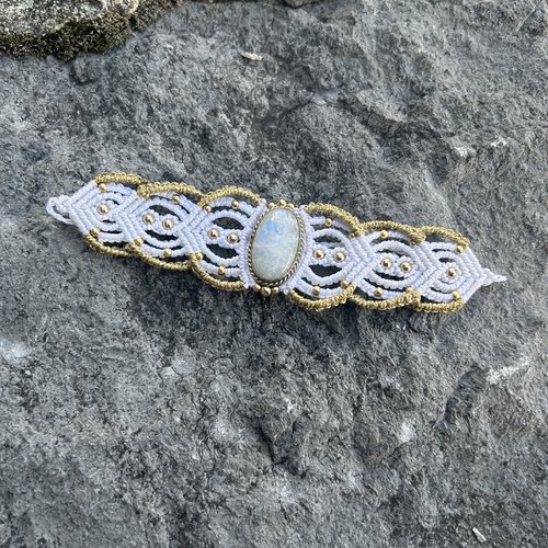Bracelet pierre de lune blanc et doré