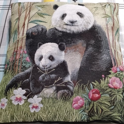 Housse de coussin jacquard motif  panda