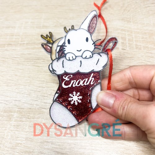 Ornement de noël en plastique lapin de noël dans sa chaussette 11/9 cm