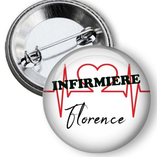 Badge infirmière Nina, Infirmière