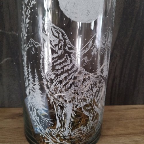 Grand photophore en verre gravé - loup hurlant à la lune