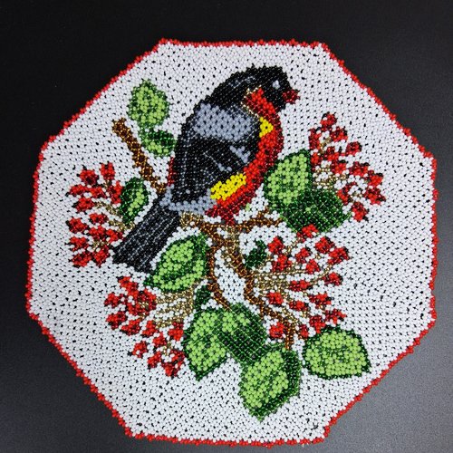 Napperon décoratif en perles – oiseau fait main 22 cm