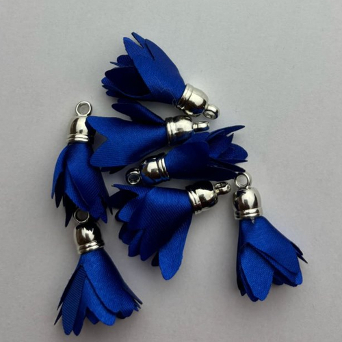 Lot 2 pompons  bleu roi en tissu acrylique forme tulipe fleur