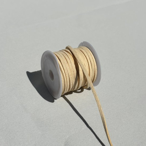 1 m de cordon plat 3 mm beige clair en suédine