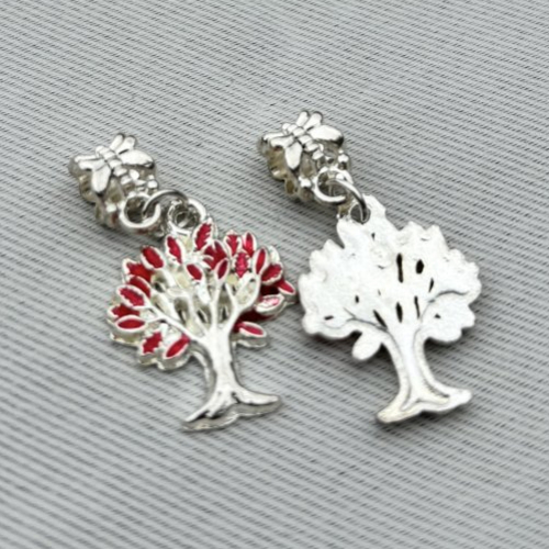 1 breloque charm arbre de vie rouge