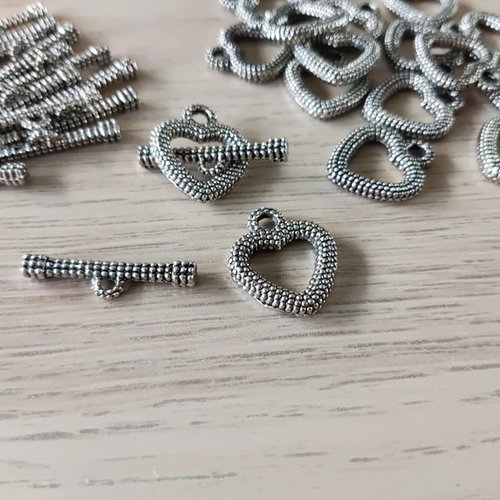 01 fermoirs cœurs type t