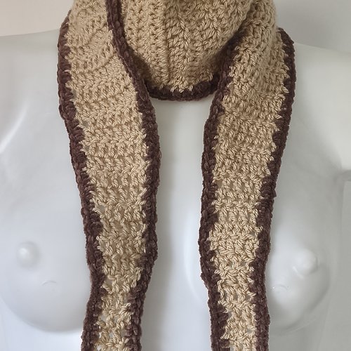 Écharpe beige et marron